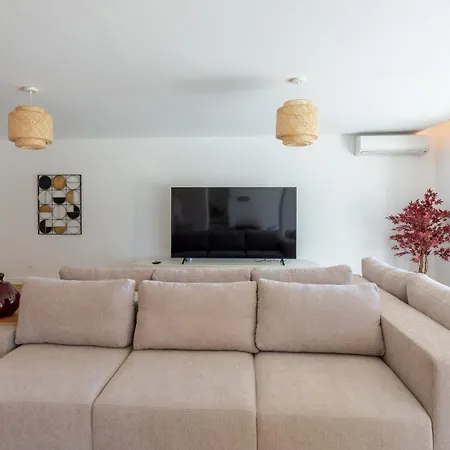 Acqua Sensation By Lovelystay